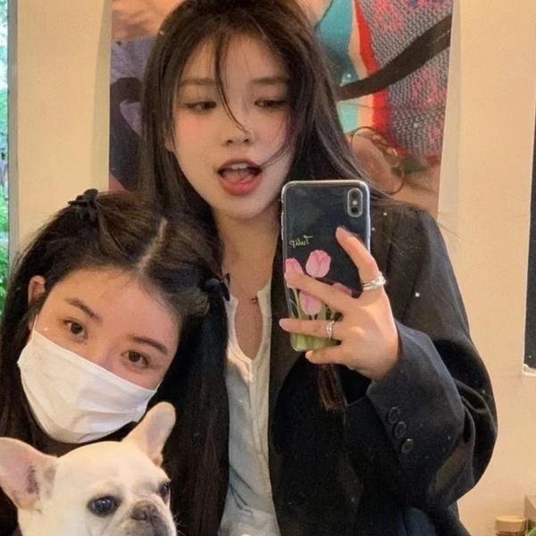 亲妈重生后，深陷儿子争宠修罗场